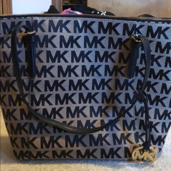 Michael Kors Handbags - Michael Kors Bag